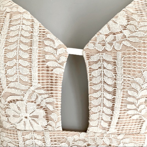 LULUS Avianna Lace Bodycon Dress Spaghetti Strap White Low Back Style 754162 - Picture 9 of 16